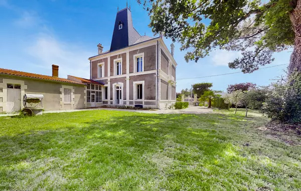 Etaules in Poitou Charentes