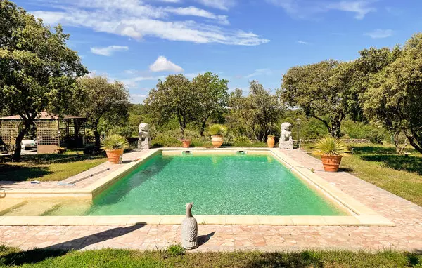 Venasque in Provence
