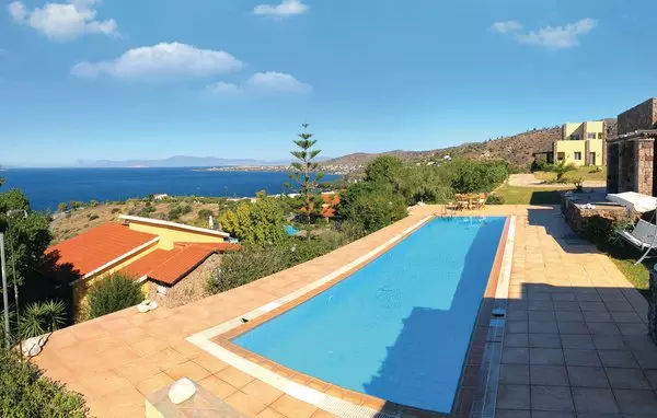 Perdika Aegina in Greek Islands