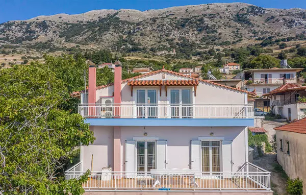 Skiadas Tritaia in Peloponnese