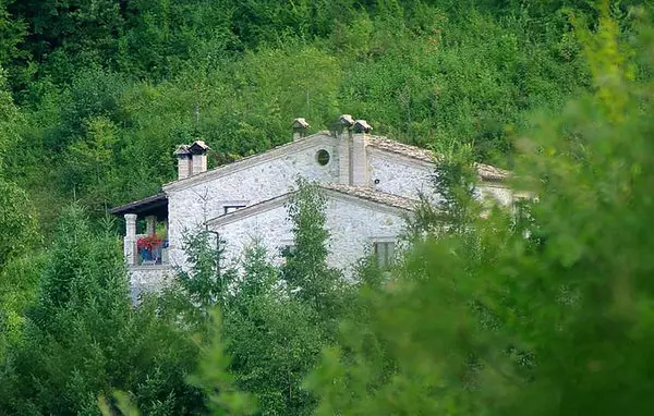 2 bedroom Castelli Di Teramo in Abruzzo