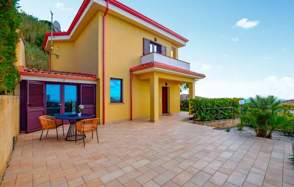 3 bedroom Diamante in Calabria