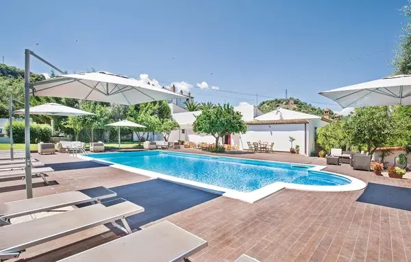 8 bedroom Rossano Calabro in Calabria