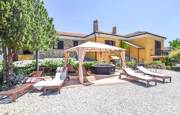3 bedroom Laureana Cilento in Campania