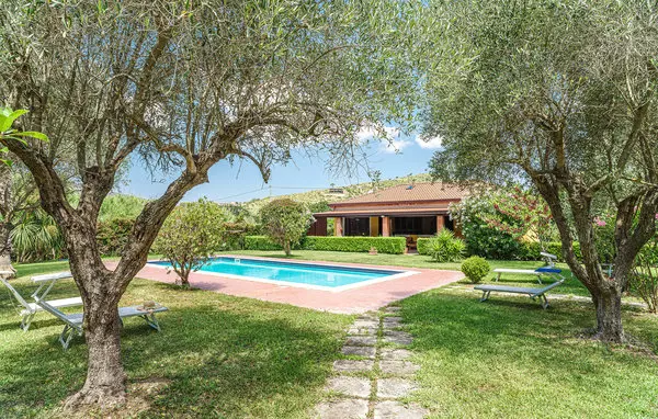 3 bedroom Montecorice in Campania