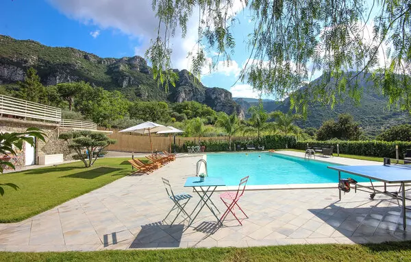 2 bedroom Paestum in Campania