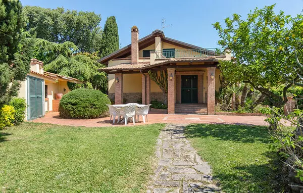 3 bedroom Paestum in Campania