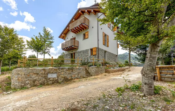 5 bedroom Passo Del Cerreto in Emilia Romagna