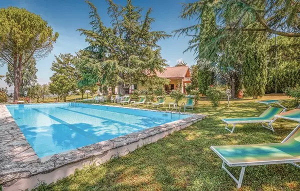 4 bedroom Montopoli Di Sabina in Lazio Countryside
