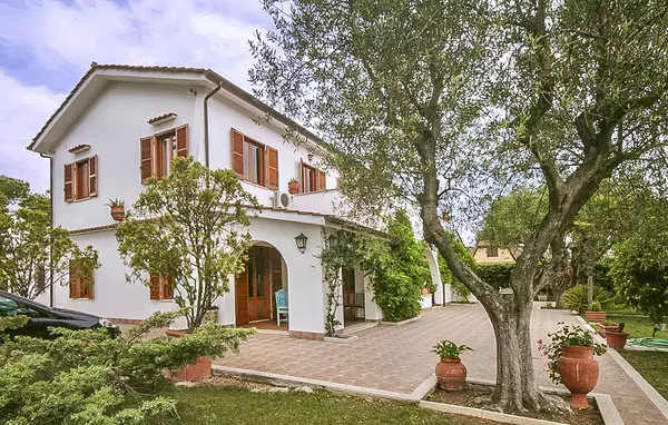 5 bedroom Ardea in Lazio