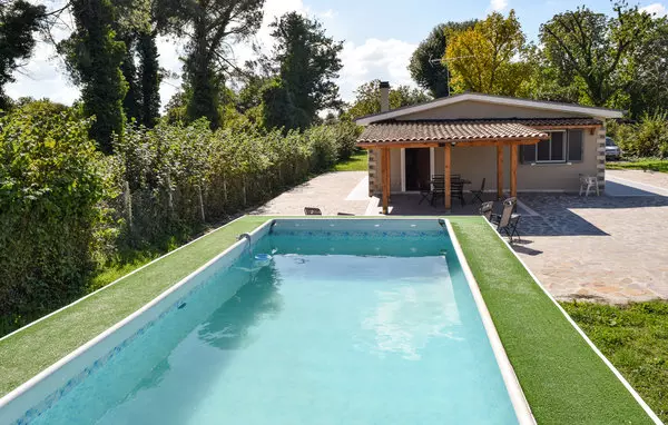 2 bedroom Labico in Lazio