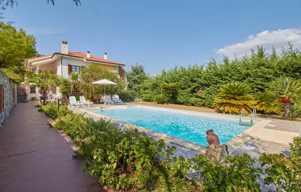 2 bedroom Imperia in Liguria