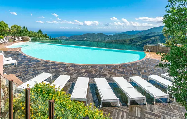 2 bedroom Magliolo in Liguria