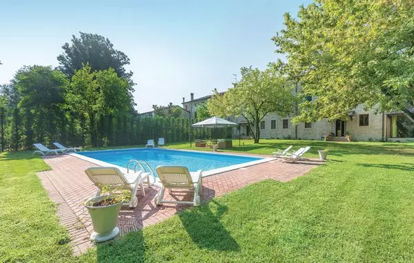7 bedroom Lago Di Garda in Lombardy