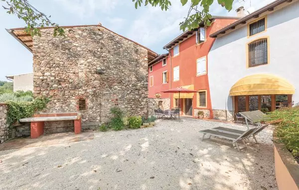 1 bedroom Peschiera Del Garda in Lombardy