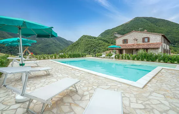 8 bedroom Apecchio in Marche