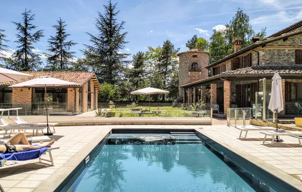 6 bedroom Comunanza in Marche