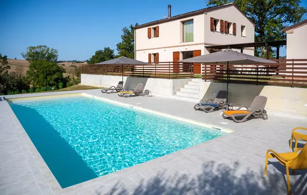 2 bedroom Mogliano in Marche