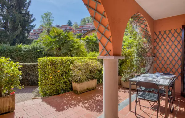 2 bedroom Stresa in Northern Italian Lakes