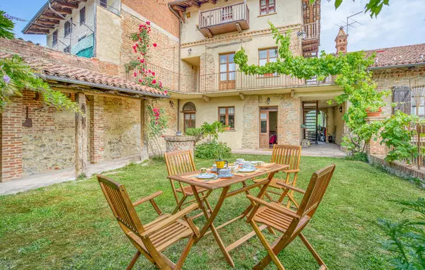 3 bedroom Asti in Piedmont