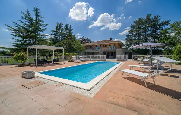 5 bedroom Asti in Piedmont
