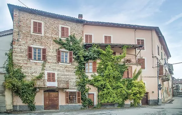 4 bedroom Cuccaro Monferrato in Piedmont