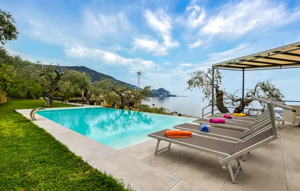 3 bedroom Cefalu in Sicily