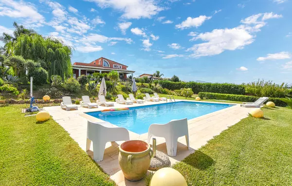 7 bedroom Partinico in Sicily