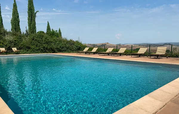 4 bedroom Asciano in Tuscany