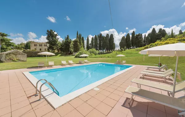 10 bedroom Chianni in Tuscany