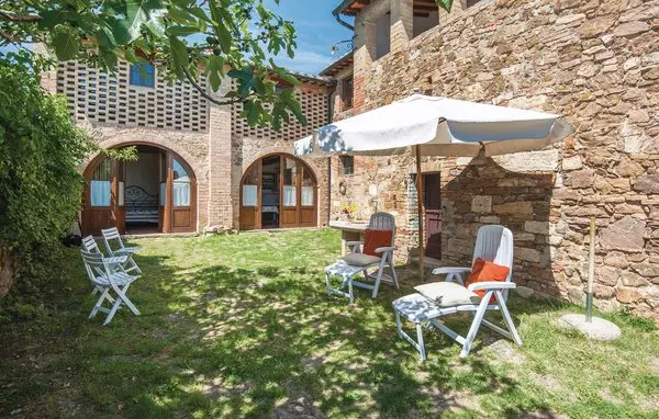 7 bedroom S. Quirico D'orcia in Tuscany
