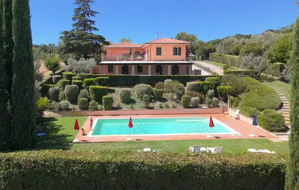 6 bedroom Gualdo Cattaneo in Umbria