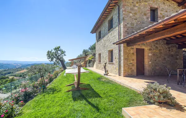 2 bedroom Gualdo Cattaneo in Umbria