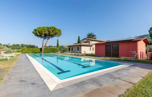 6 bedroom Passignano Sul Trasimeno in Umbria