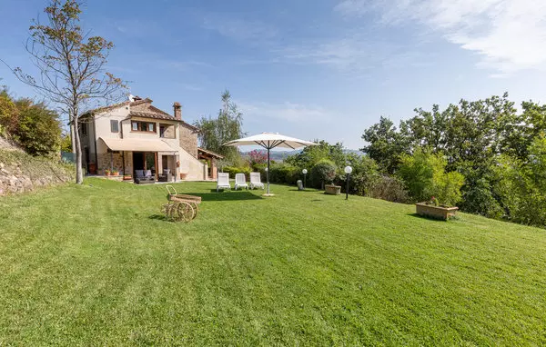 2 bedroom Umbertide in Umbria