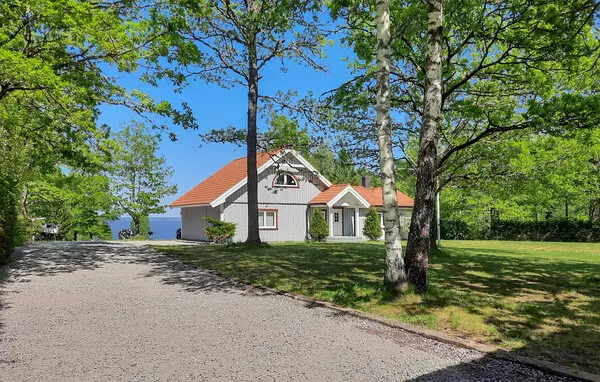 3 bedroom Stora Melloesa in Orebro
